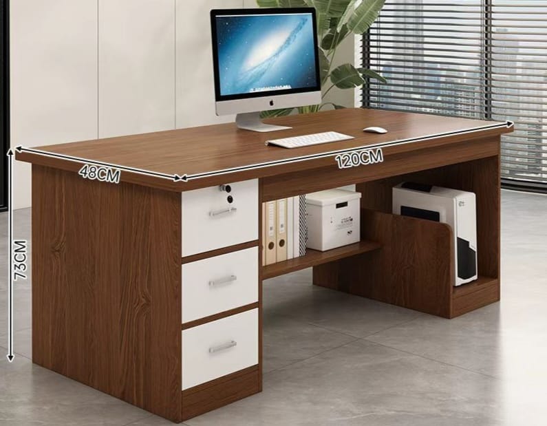 مكتب بجوارير سفلية مع مكان لوضع ال PC